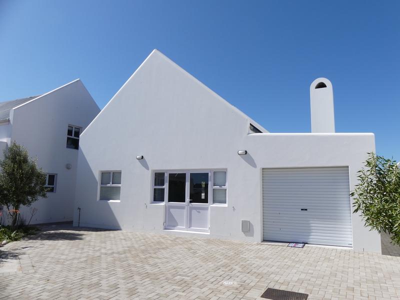 To Let 2 Bedroom Property for Rent in Lampiesbaai Western Cape